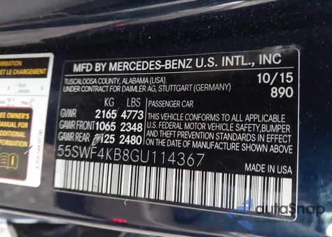 2016 Mercedes-Benz C 300 4Matic z USA, uszkodzony, nr VIN 55SWF4KB8GU114367
